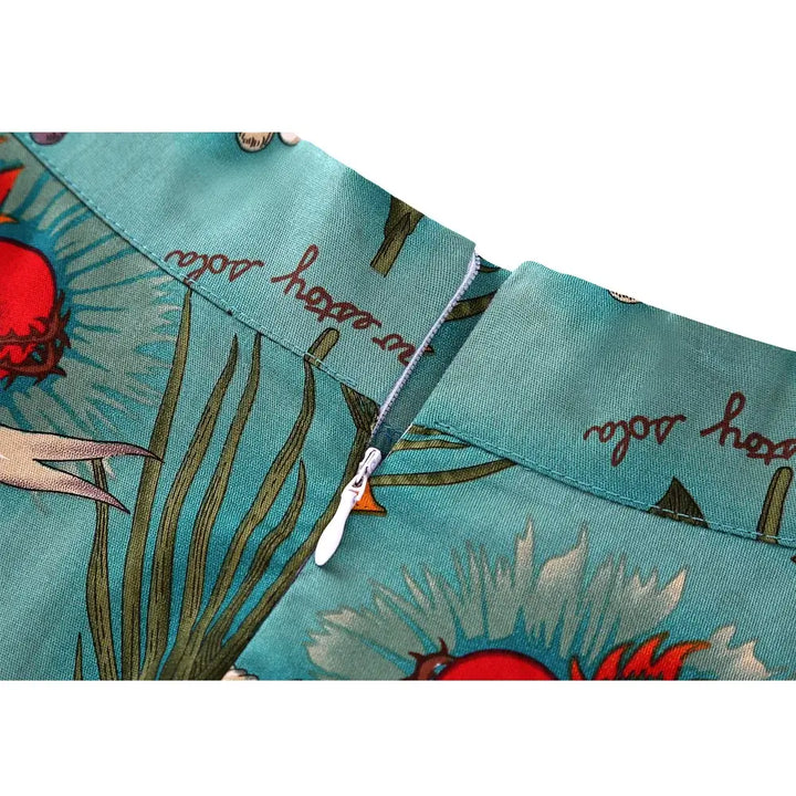 Close-up of the zipper detail on a Frida Kahlo flared skirt featuring vibrant prints and cotton fabric.