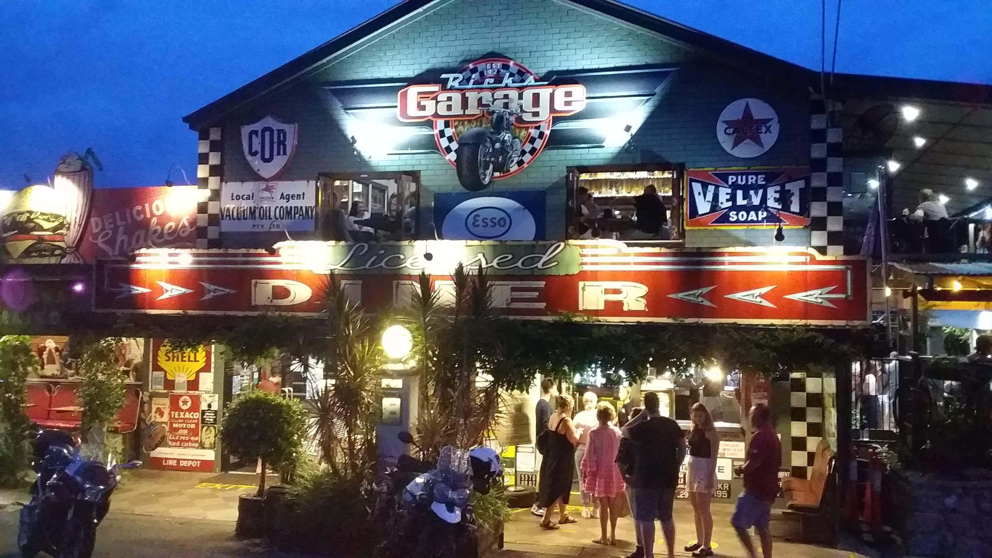 Cruise to Rick's Garage on the Sunshine Coast