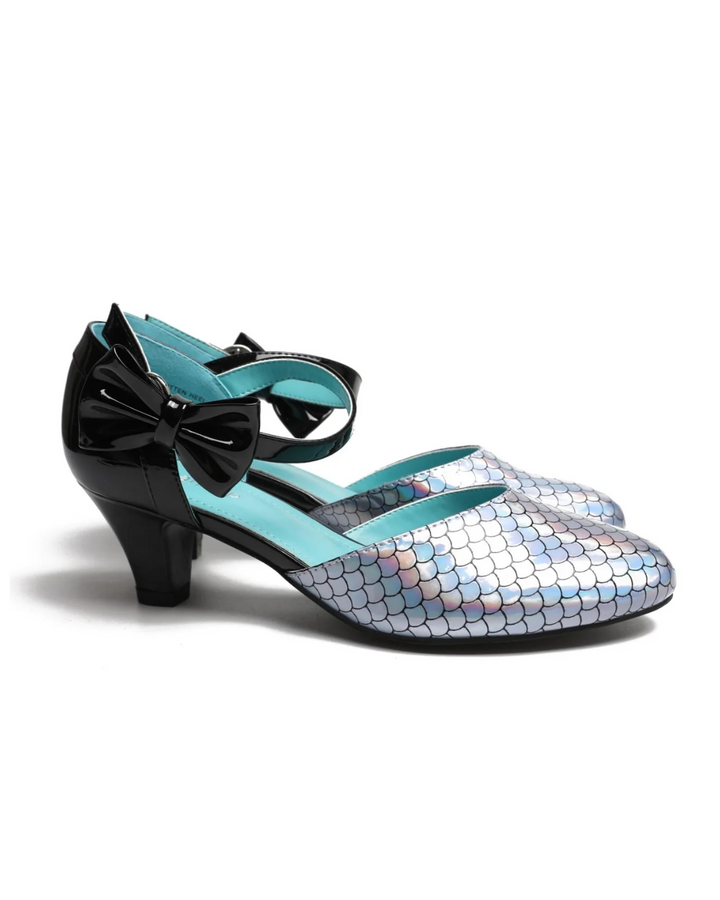 SugarPOP Myth heels with adjustable buckle, retro design, perfect for Mary Jane shoe lovers.