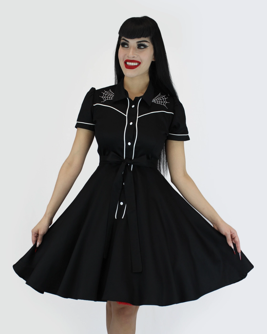 Hemet black spiderweb western dress with white piping