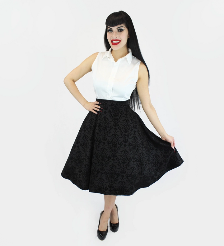 Black pleated midi skirt with pockets front view
