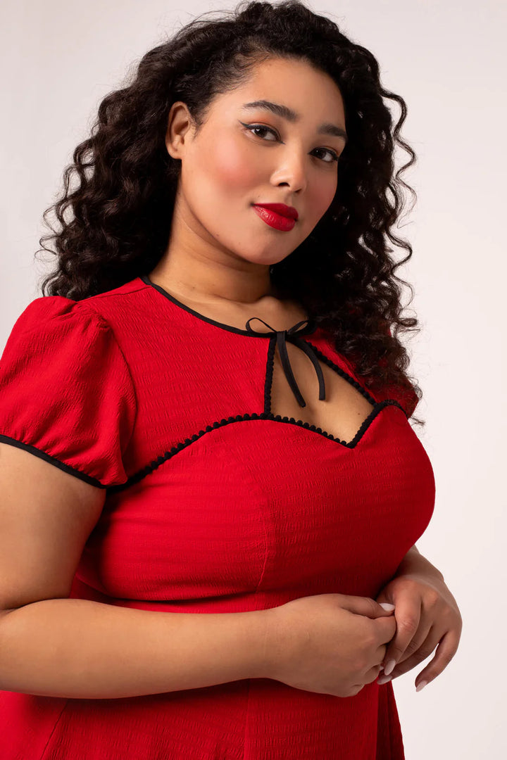 Robe mi-longue évasée Hell Bunny Casey Rouge Années 50