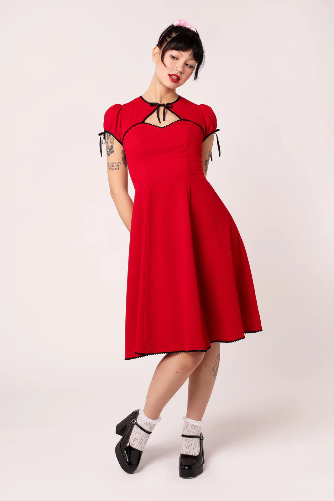 Robe mi-longue évasée Hell Bunny Casey Rouge Années 50