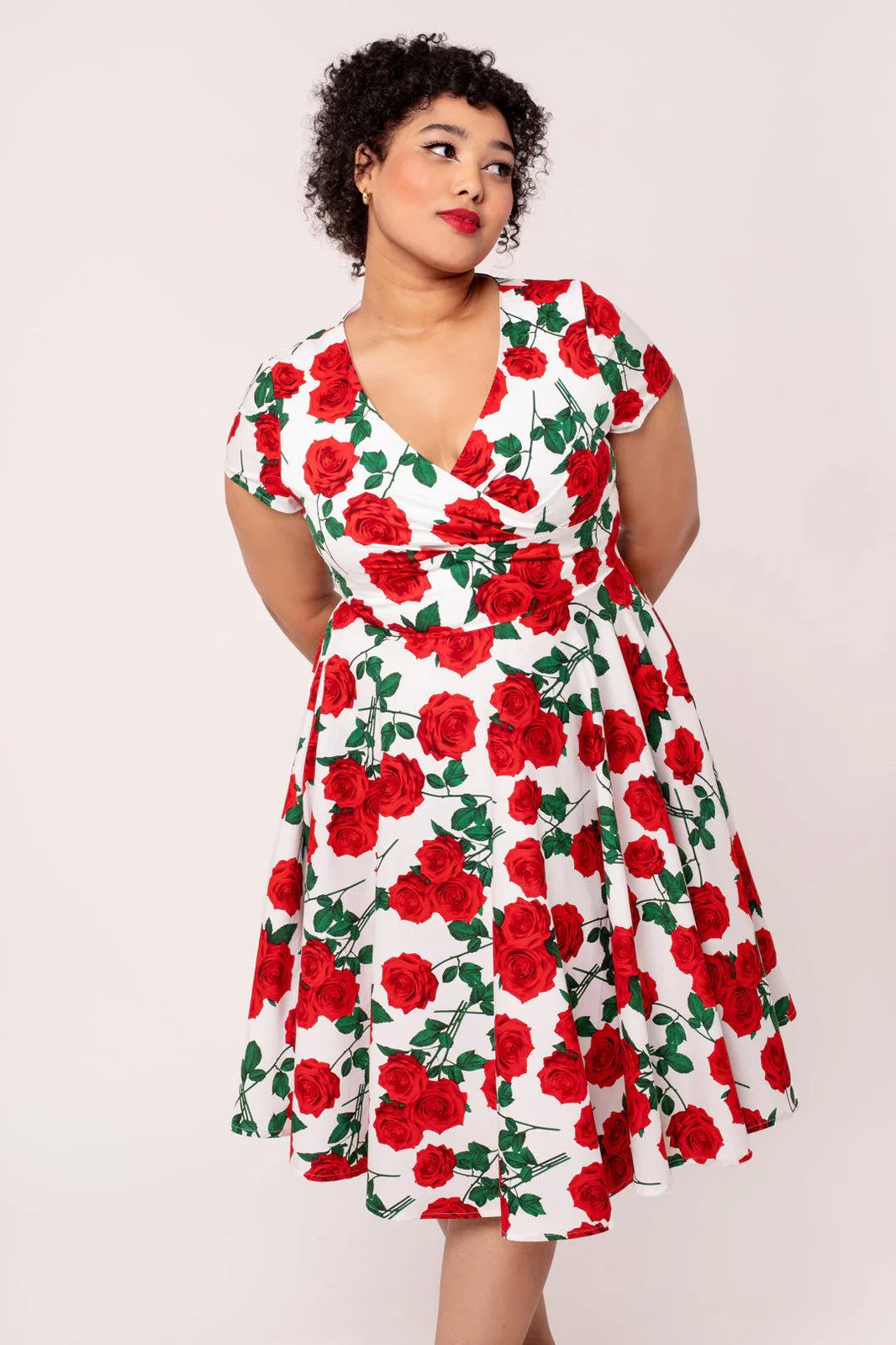 Robe Hell Bunny Dolce Vita Red Rose années 50