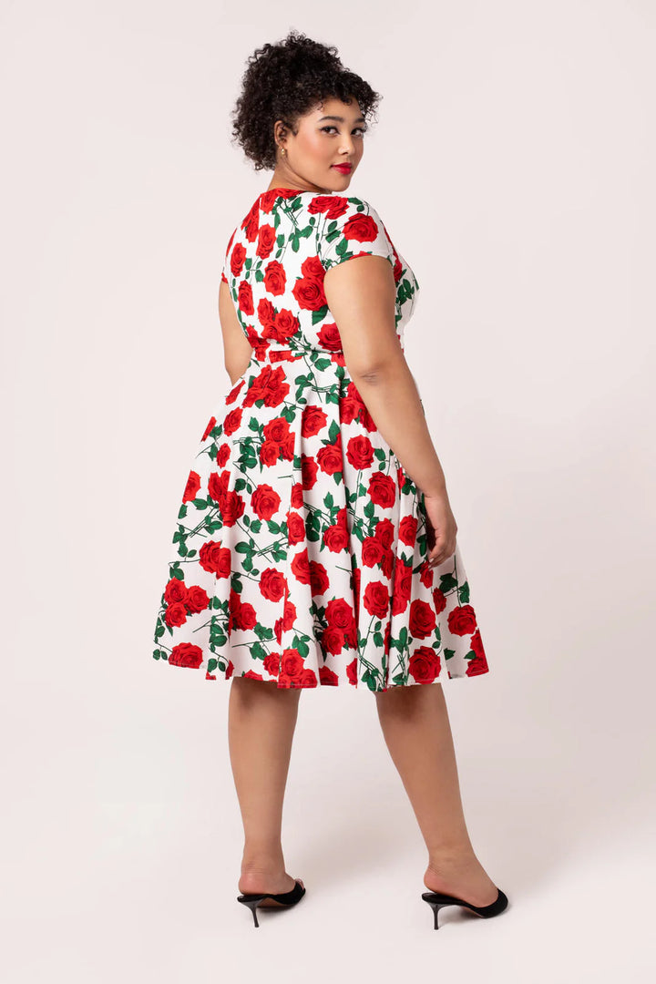 Robe Hell Bunny Dolce Vita Red Rose années 50