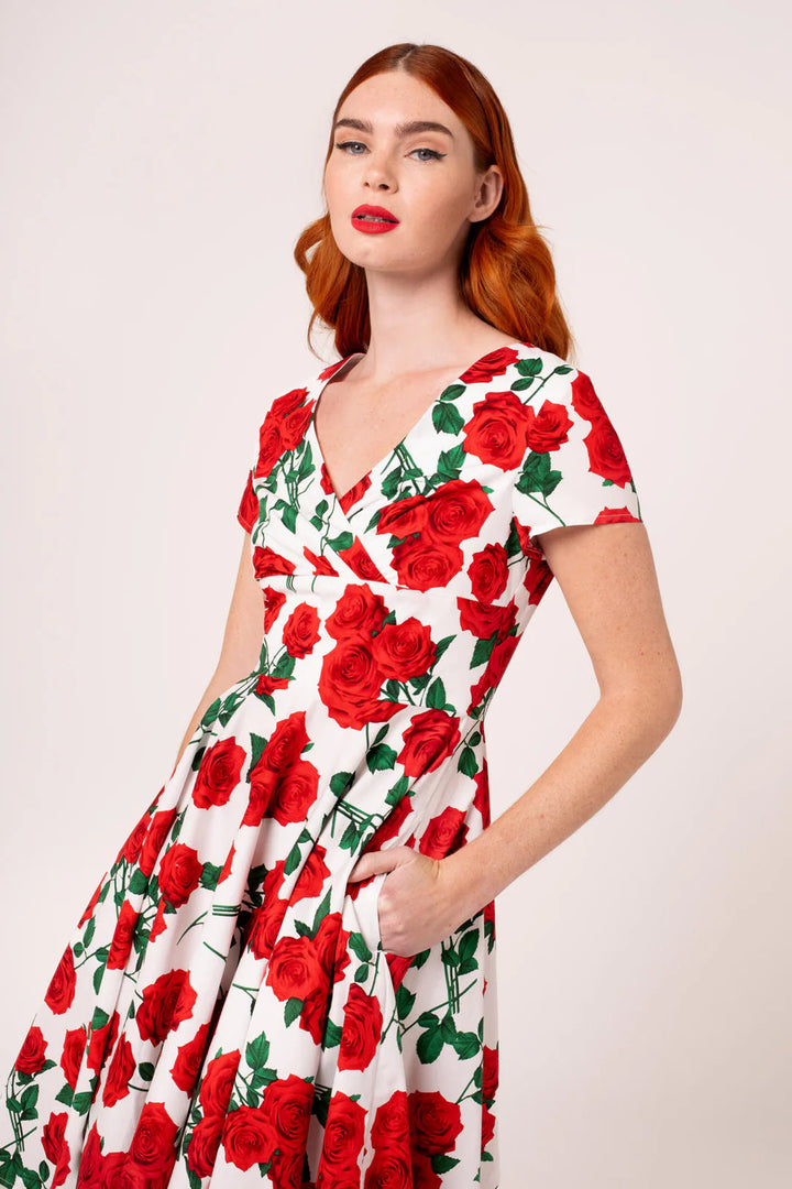 Robe Hell Bunny Dolce Vita Red Rose années 50