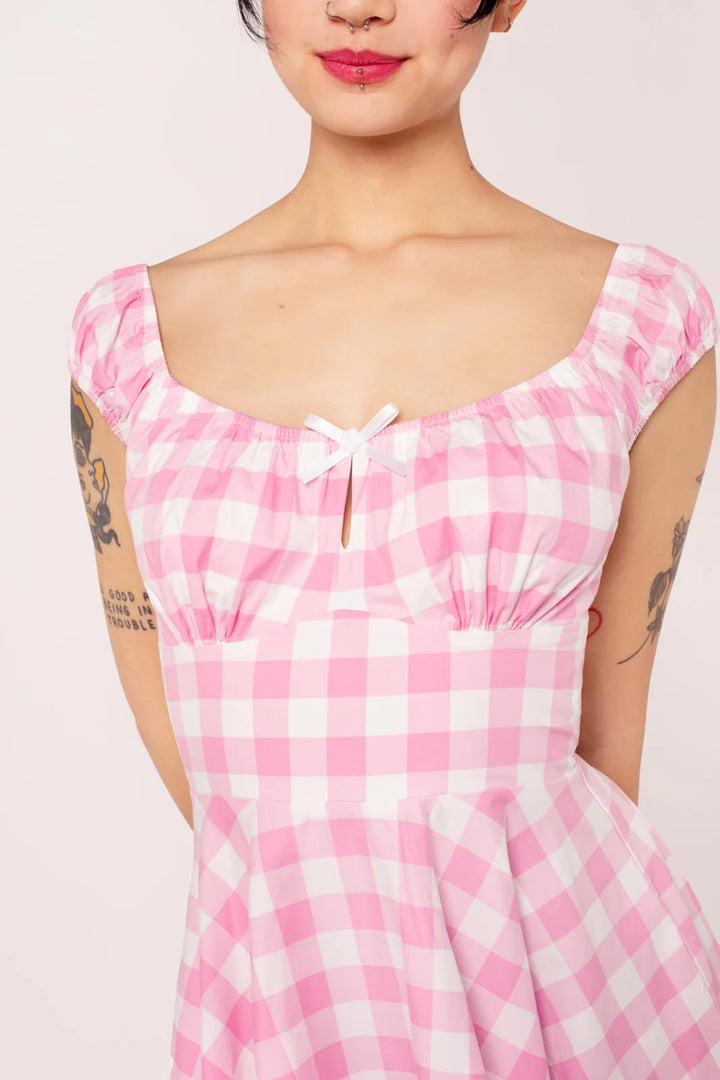 Robe midi Hell Bunny Cindy en vichy rose, style années 50