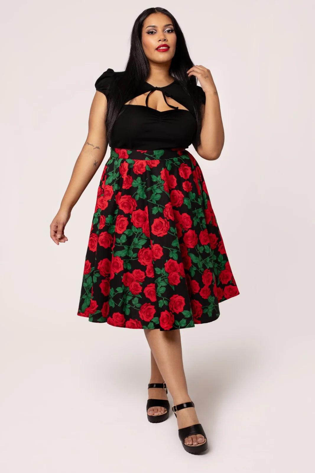 Hell Bunny Dolce Vita Rose Print Circle Skirt – Black Vintage 50s Skirt