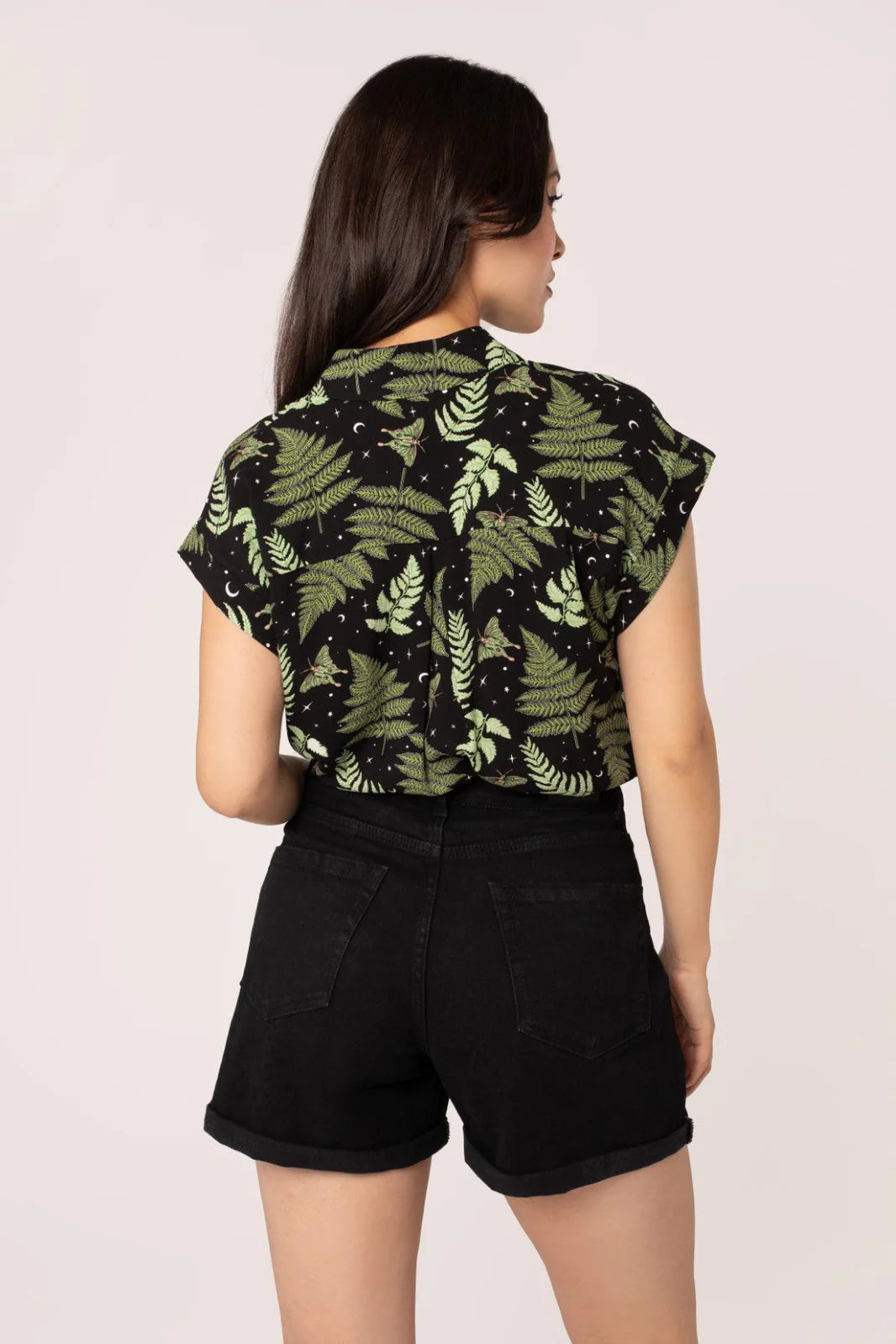 Short en jean Hell Bunny Metamorphosis Moth