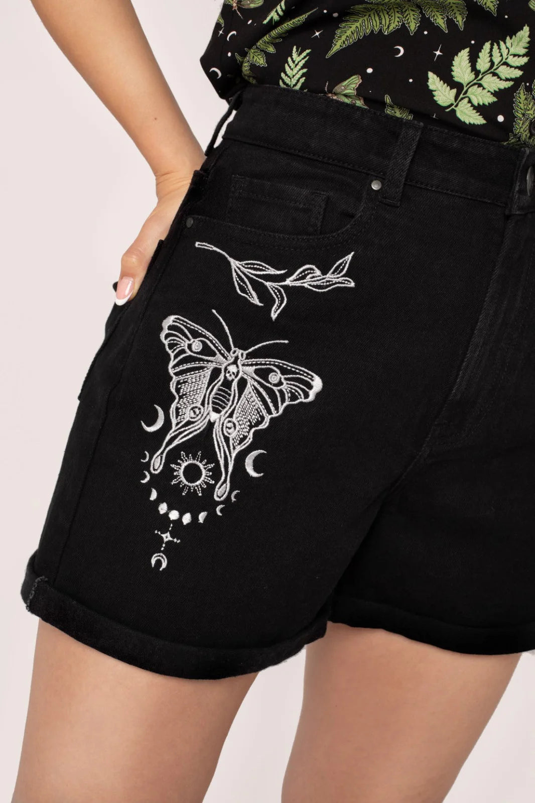 Short en jean Hell Bunny Metamorphosis Moth