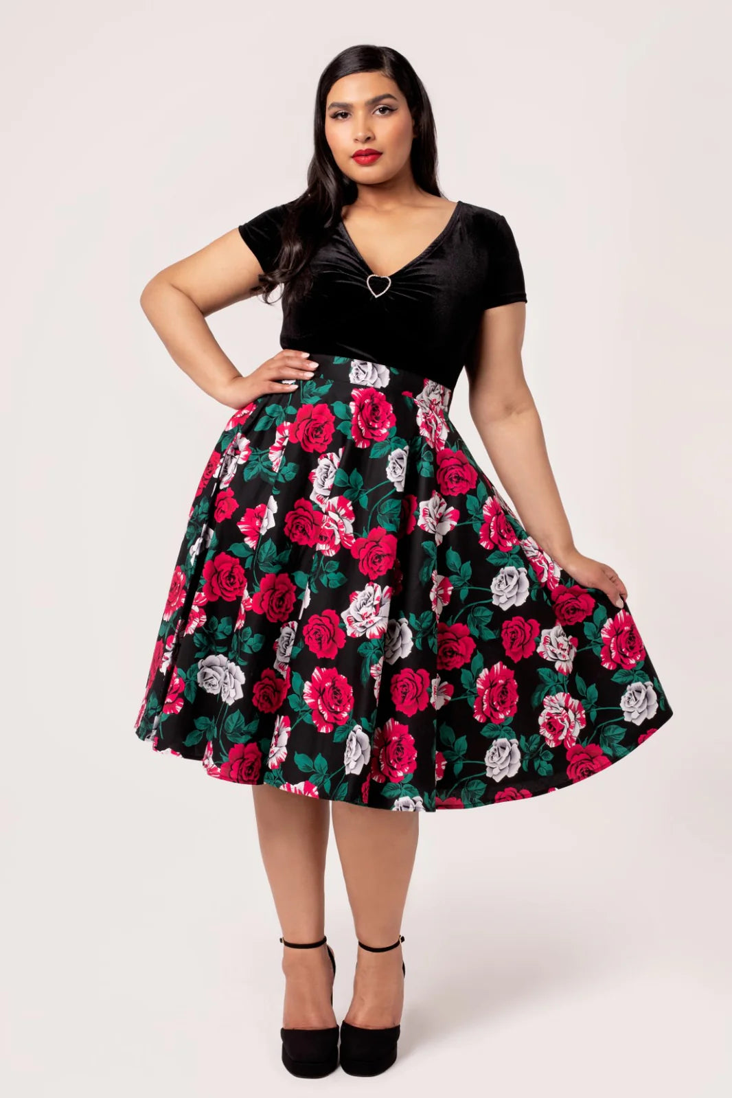 Hell Bunny Paint Me Roses Circle Skirt – Black 50s Vintage Rose Skirt
